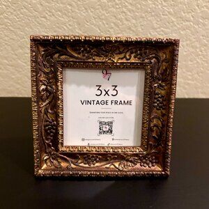 NWOT | Gold Vintage Textured Victorian 3in x 3in Picture Frame